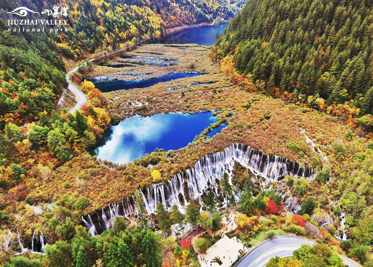 九寨沟县九寨沟景区五花海 - 中国国家地理最美观景拍摄点